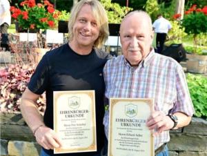 Starosta Plesné Petr Schaller a historik z Bad Brambachu Erhard Adler